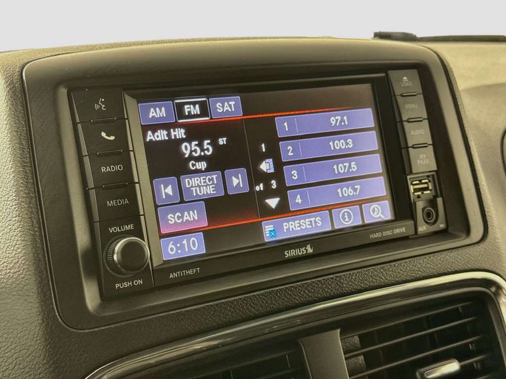 Used 2019 Dodge Grand Caravan SXT FWD image 17
