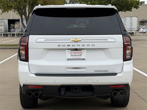 Used 2023 Chevrolet Suburban Premier image 5