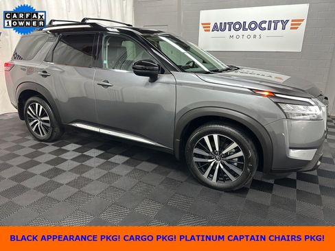 Used 2024 Nissan Pathfinder Platinum image 1