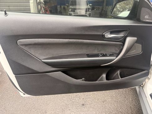 Used 2018 BMW M2 image 9