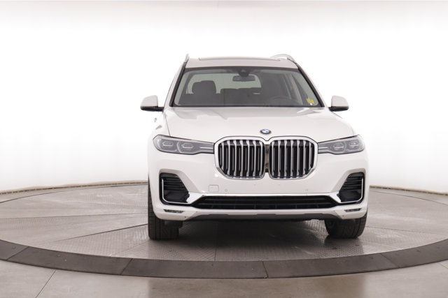 Used 2019 BMW X7 xDrive40i w/ Cold Weather Package AWD/4WD image 14