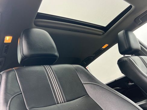 Certified 2017 Toyota Highlander SE image 22