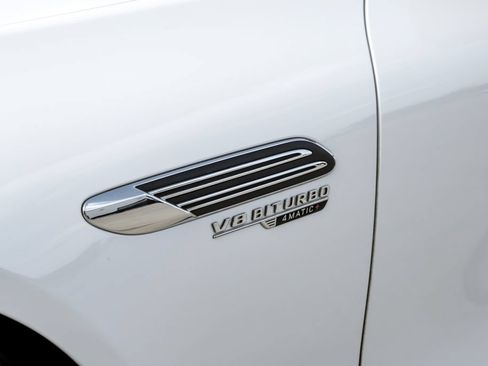 Used 2022 Mercedes-Benz SL 63 AMG 4MATIC image 36