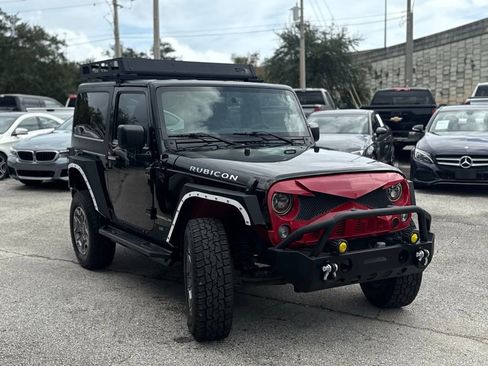 Used 2016 Jeep Wrangler Rubicon w/ Power Convenience Group image 6