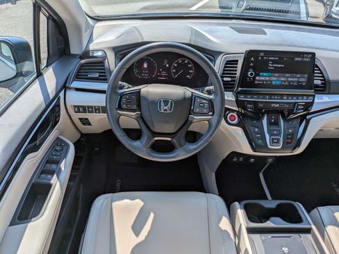 Used 2025 Honda Odyssey Touring image 24