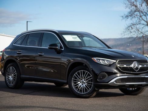 New 2026 Mercedes-Benz GLC 300 4MATIC image 3