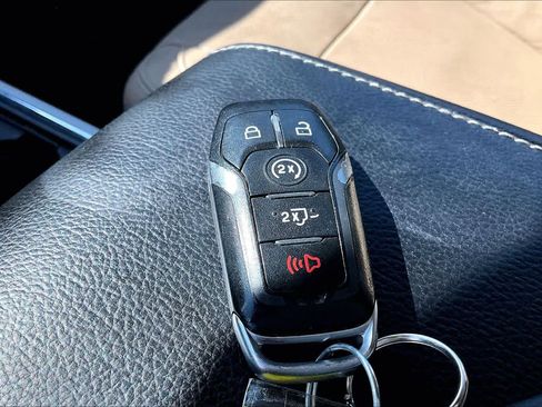 Used 2016 Ford F150 Lariat RWD image 15