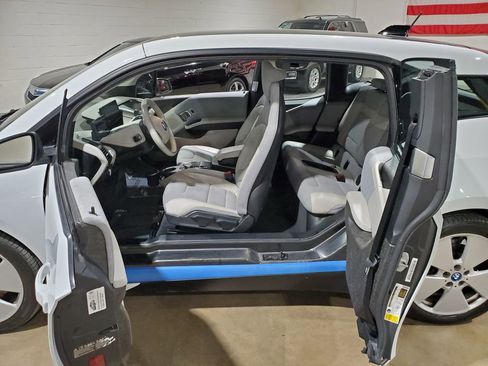 Used 2015 BMW i3 w/ Range Extender image 29