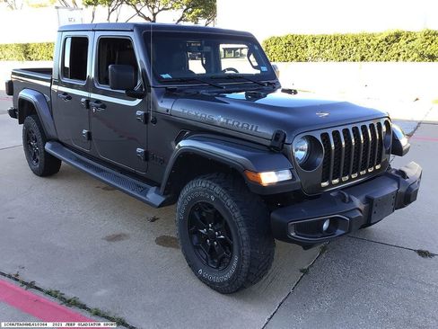 Used 2021 Jeep Gladiator Sport image 3