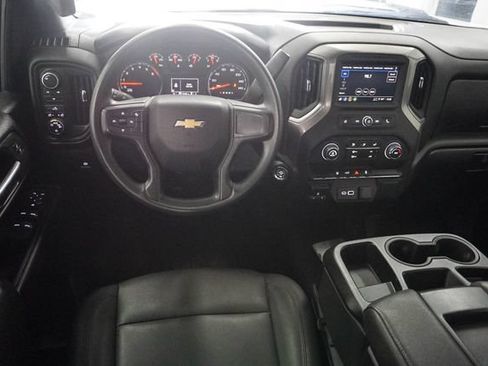 Used 2025 Chevrolet Silverado 2500 W/T AWD/4WD image 17