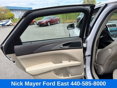 Used 2019 Lincoln MKZ Premiere FWD image 22