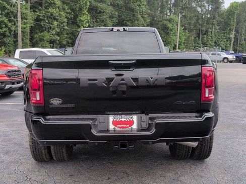 New 2026 RAM 3500 Big Horn AWD/4WD image 4