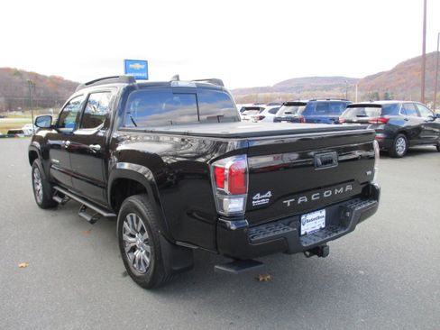 Used 2020 Toyota Tacoma Limited image 7