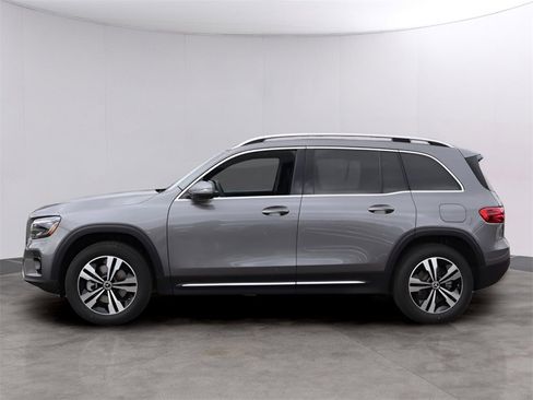 New 2026 Mercedes-Benz GLB 250 4MATIC image 4