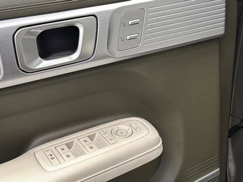 Used 2025 Hyundai Santa Fe Calligraphy image 21
