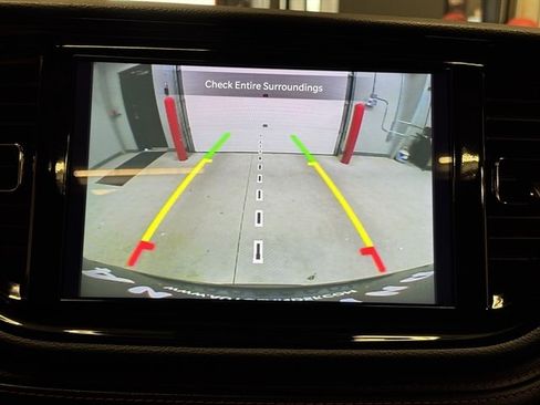 Used 2025 Dodge Durango GT AWD/4WD image 32