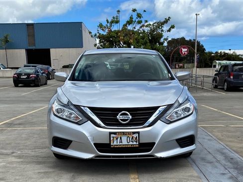 Used 2016 Nissan Altima 2.5 S w/ Power Driver Seat Package image 2