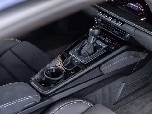 Certified 2026 Porsche 911 GT3 RWD image 40