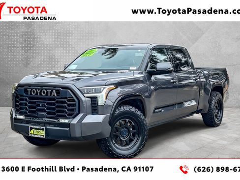Used 2023 Toyota Tundra Platinum AWD/4WD image 1