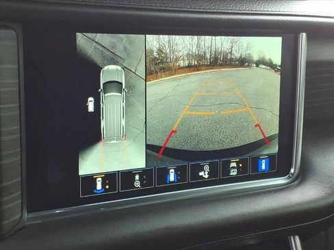 Certified 2024 GMC Yukon Denali image 20