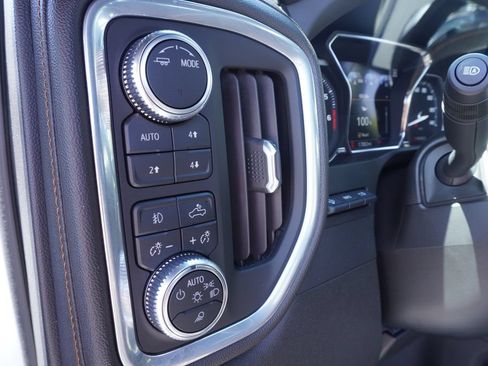 Certified 2022 GMC Sierra 2500 AT4 w/ AT4 Premium Plus Package AWD/4WD image 20