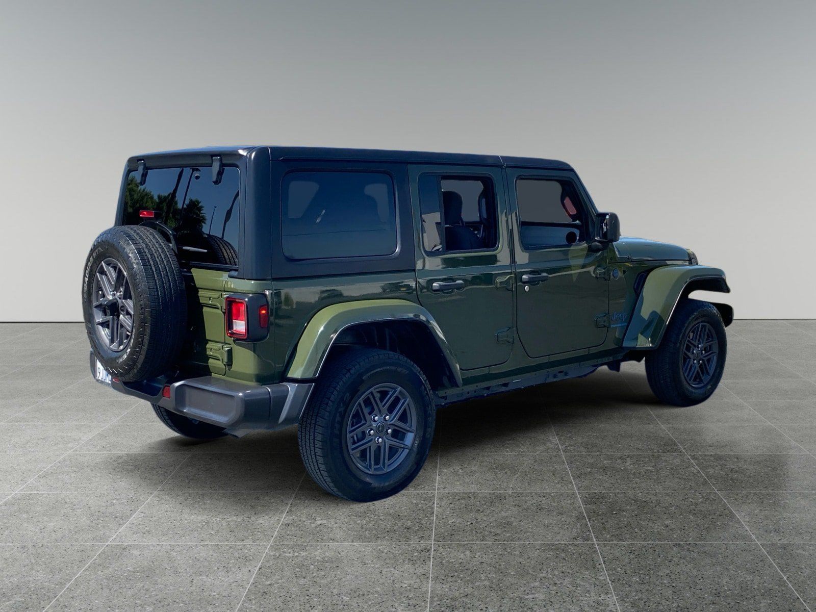 Used 2024 Jeep Wrangler Unlimited AWD/4WD image 5