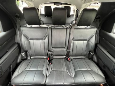 Used 2019 Land Rover Discovery HSE AWD/4WD image 26
