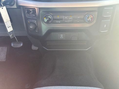 Used 2022 Ford F150 XLT w/ XTR Package image 13