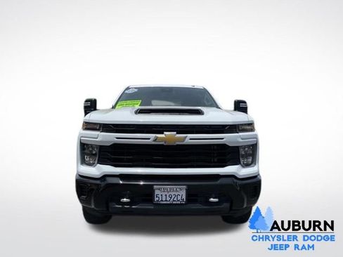 Used 2024 Chevrolet Silverado 2500 Custom w/ Custom Value Package AWD/4WD image 2