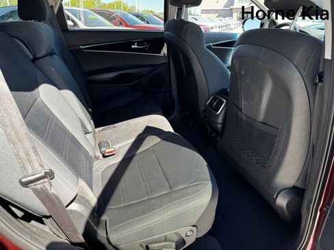 Used 2020 Kia Sorento S image 28