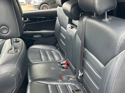Used 2019 Kia Sorento EX AWD/4WD image 11