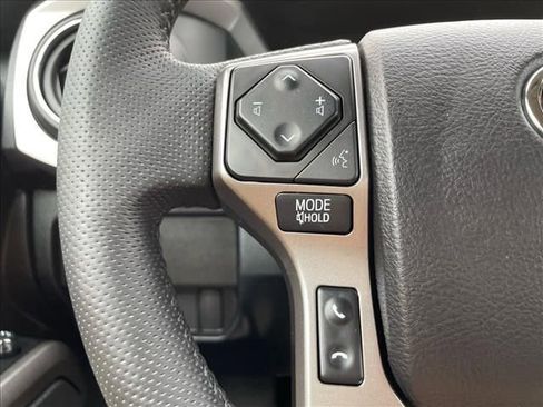 Used 2022 Toyota Tacoma SR5 image 6