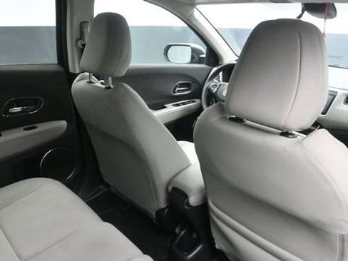 Used 2020 Honda HR-V EX image 12