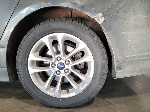 Used 2016 Ford Fusion Titanium AWD/4WD image 13