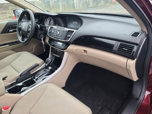 Used 2016 Honda Accord LX image 19