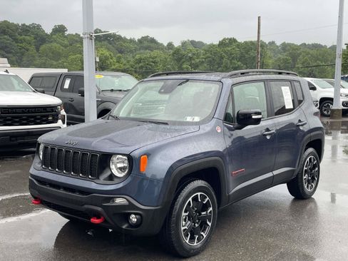 Used 2023 Jeep Renegade Trailhawk w/ Sun/Sound Group AWD/4WD image 7