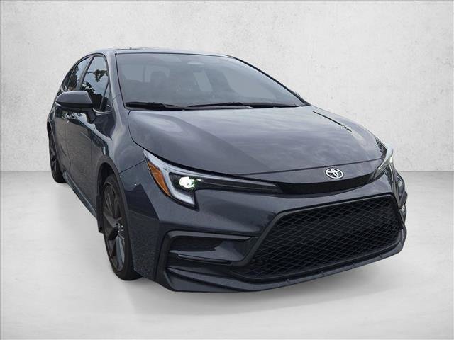 Used 2025 Toyota Corolla SE FWD image 3