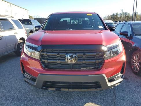Used 2025 Honda Ridgeline Black Edition image 2