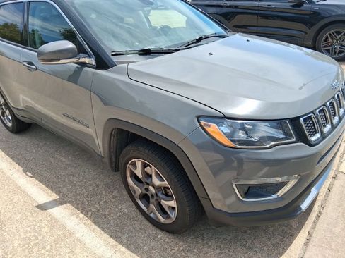 Used 2019 Jeep Compass Limited AWD/4WD image 8