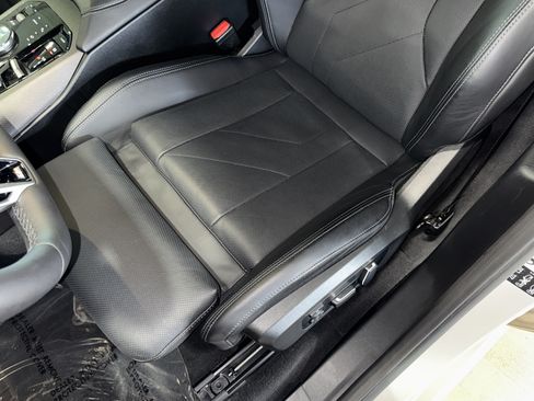 Used 2025 BMW X3 xDrive30i w/ Premium Package AWD/4WD image 34