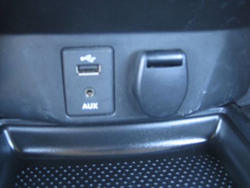 Used 2016 Nissan Rogue S image 38