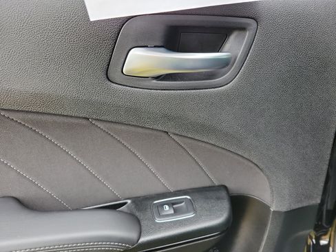 Used 2023 Dodge Charger R/T w/ Blacktop Package image 20