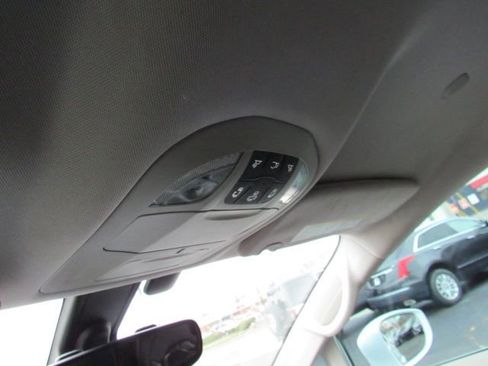 Used 2017 Chrysler Pacifica Touring-L Plus image 22