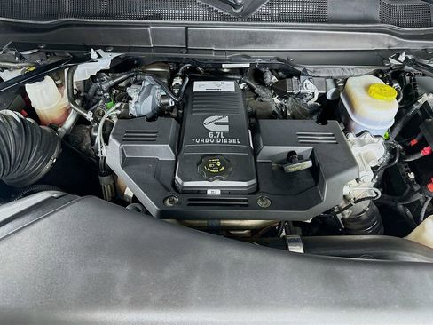 Used 2024 RAM 2500 Laramie image 32