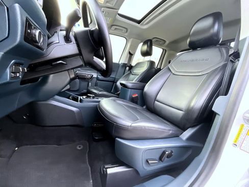 Used 2026 Ford Maverick Lariat w/ Black Appearance Package AWD/4WD image 11