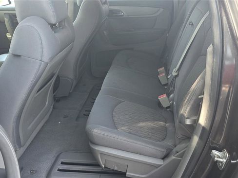 Used 2015 Chevrolet Traverse LS FWD image 12