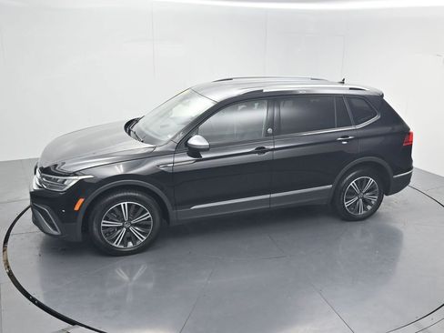 Used 2024 Volkswagen Tiguan SE FWD image 52