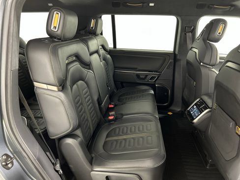 Used 2023 Rivian R1S Adventure AWD/4WD image 23