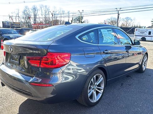 Used 2018 BMW 330i Gran Turismo xDrive image 5