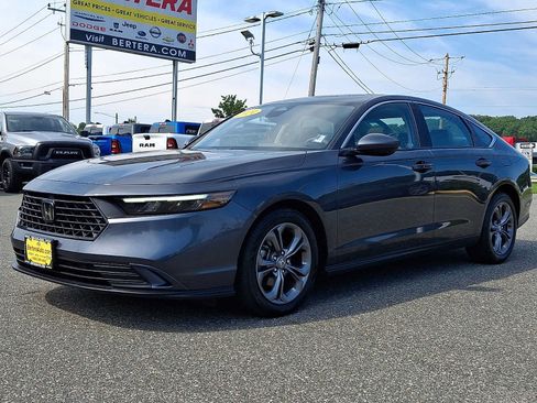 Used 2024 Honda Accord EX image 3